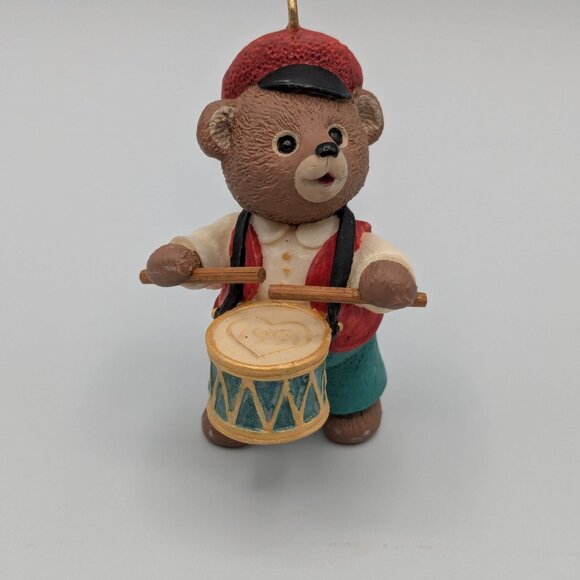 Hallmark Keepsake Fanfare Bear 1991, Tender Touches Collection, Vintage Ornament - Picture 3 of 11